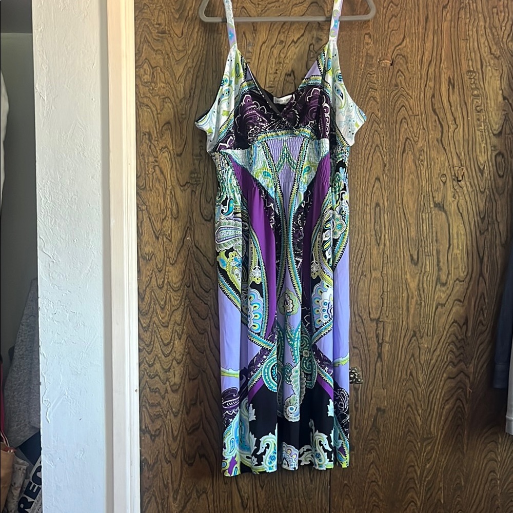 Avenue Sleeveless Paisley Print Midi Dress in Purple and Green